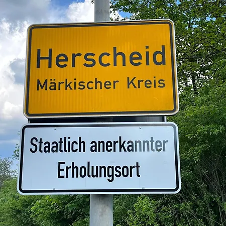 Haus Blumenglueck