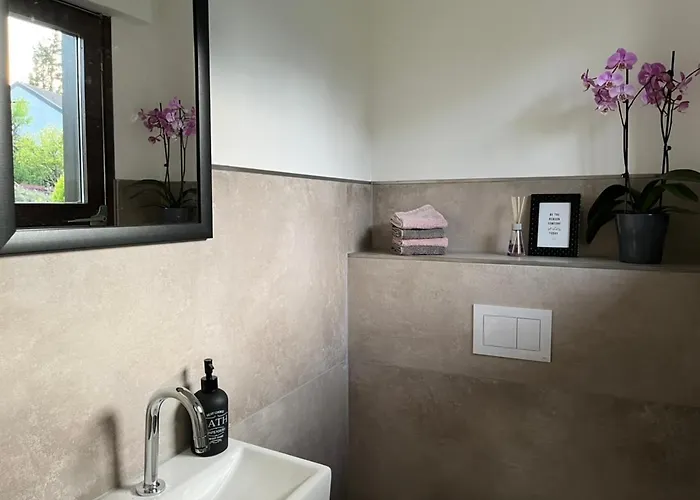 Haus Blumenglueck بيت للعطل