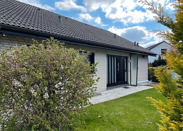 Haus Blumenglueck 펜션 Herscheid